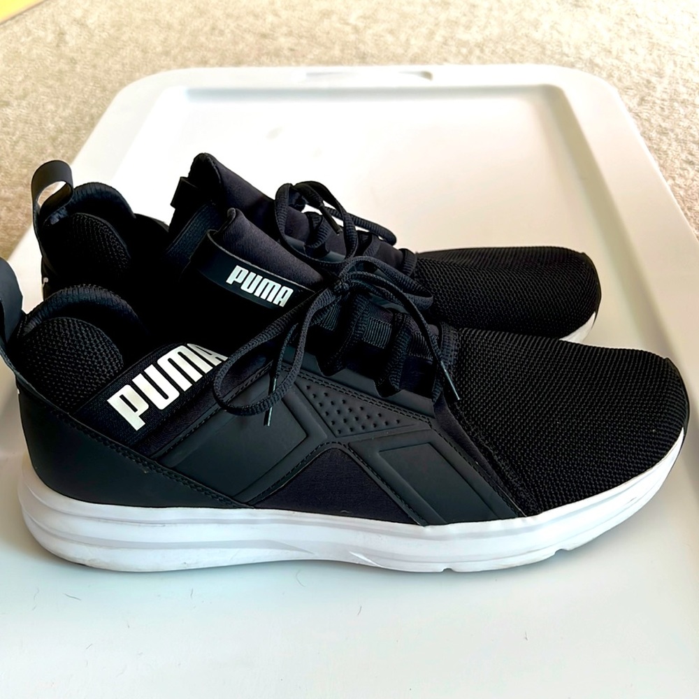 Puma Soft-foam athletic shoe. LIKE NEW